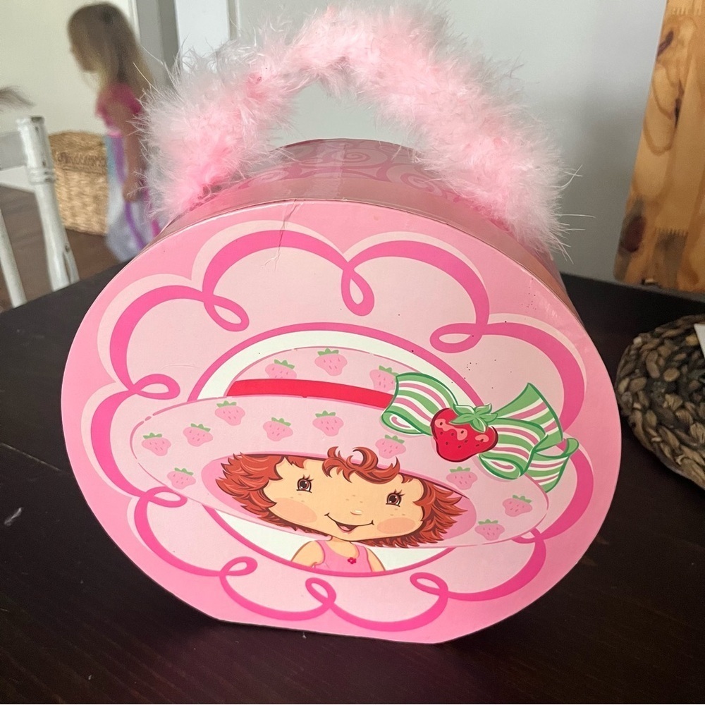 Vintage Strawberry Shortcake Create A Hat Box With Pink Hat